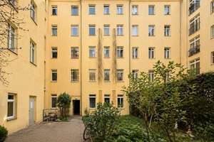 Helle 2-Zimmer-Altbauwohnung im beliebten Samariterviertel in Friedrichshain – Die vollständige Adresse der Immobilie erhältst du vom Anbieter., 10247 Friedrichshain, Berlin – Vorschaubild 7