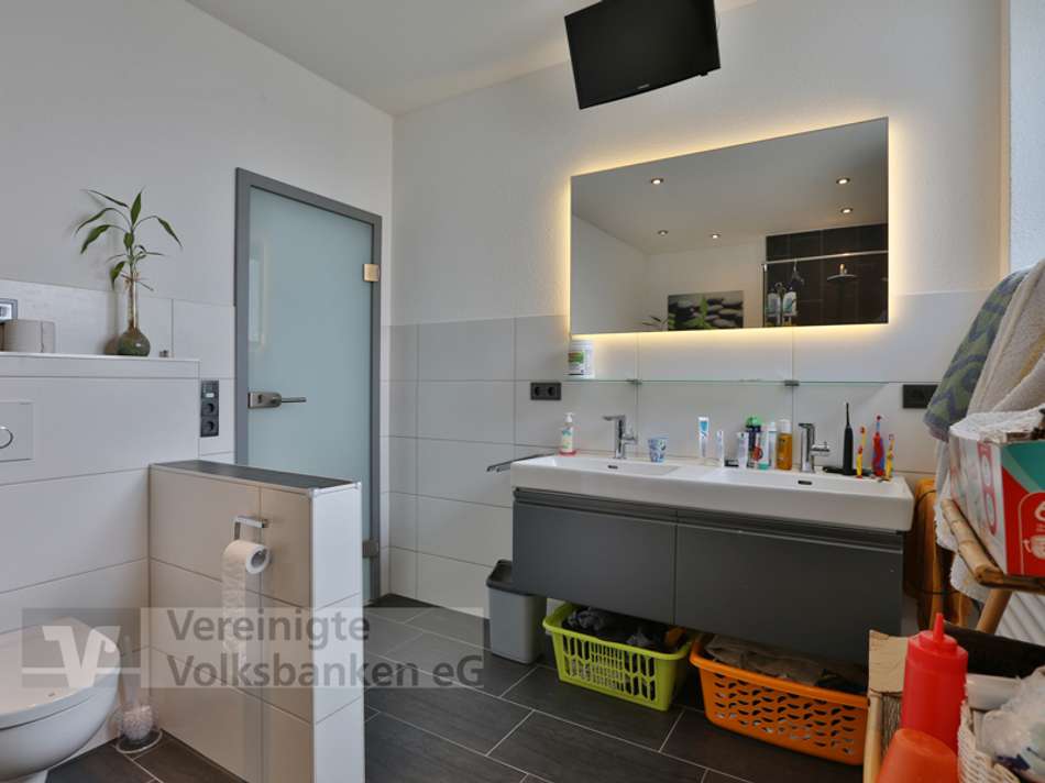 Badezimmer-OG-Haupthaus