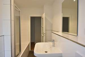 Bezugsfrei in OBK! Großzügige 2-Zimmer-Wohnung mit Balkon – Düsseldorfer Str. 28, 40545 Oberkassel, Düsseldorf – Vorschaubild 4