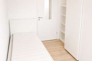 Modernes und möbliertes WG-Zimmer in direkter Uninähe – Echterdinger Straße 4, 70599 Plieningen (Ortsteil), Stuttgart – Vorschaubild 3