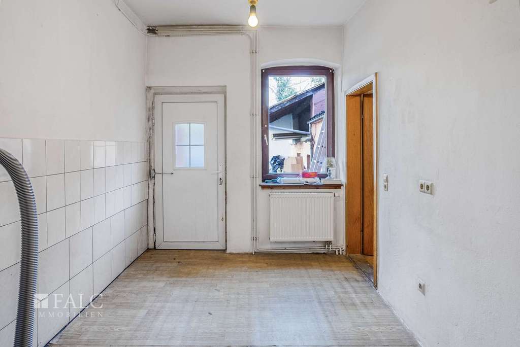 Immobilie in Östringen - Raum für Ideen – Ihr Haus mit Potenzial - Bild 1