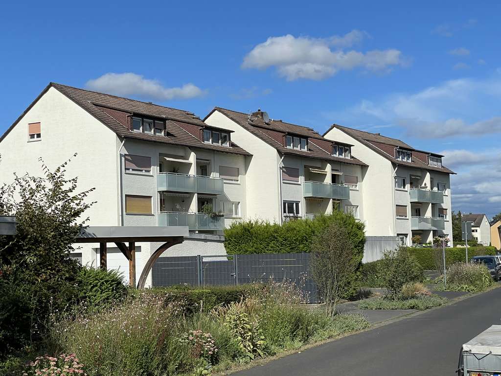 Ruhige 2,5-Zimmer-Dachgeschoss Wohnung in Rodgau direkt am See