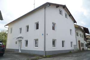 Vollständig renoviertes und modernisiertes 5-Zimmer-Einfamilienhaus in Eichendorf – Oberanger 19, 94428 Eichendorf – Vorschaubild 1