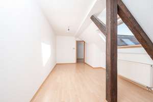 Freie Eigentumswohnung mit 2-Zimmern über den Dächern in Prenzlauer Berg – Schönhauser Allee 151, 10435 Prenzlauer Berg, Berlin – Vorschaubild 1