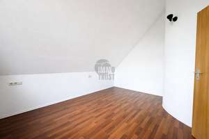 WOHNEN MIT WEITBLICK: CHARMANTE MAISONETTE IN STUTTGART-ZUFFENHAUSEN – Die vollständige Adresse der Immobilie erhältst du vom Anbieter., 70435 Zuffenhausen-Mitte, Stuttgart – Vorschaubild 12