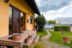 AKTUELL RESERVIERT: Familienhaus mit zusätzlichem Wohnbereich im Untergeschoss und eigenem Zugang – Markgröninger Weg 11, 71686 Ludwigsburg (Kreis) – Vorschaubild 8