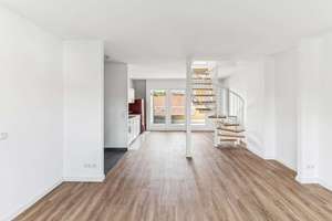 Bezugsfreie Maisonette über den Dächern von Berlin-Friedenau – Die vollständige Adresse der Immobilie erhältst du vom Anbieter., 14197 Wilmersdorf, Berlin – Vorschaubild 2