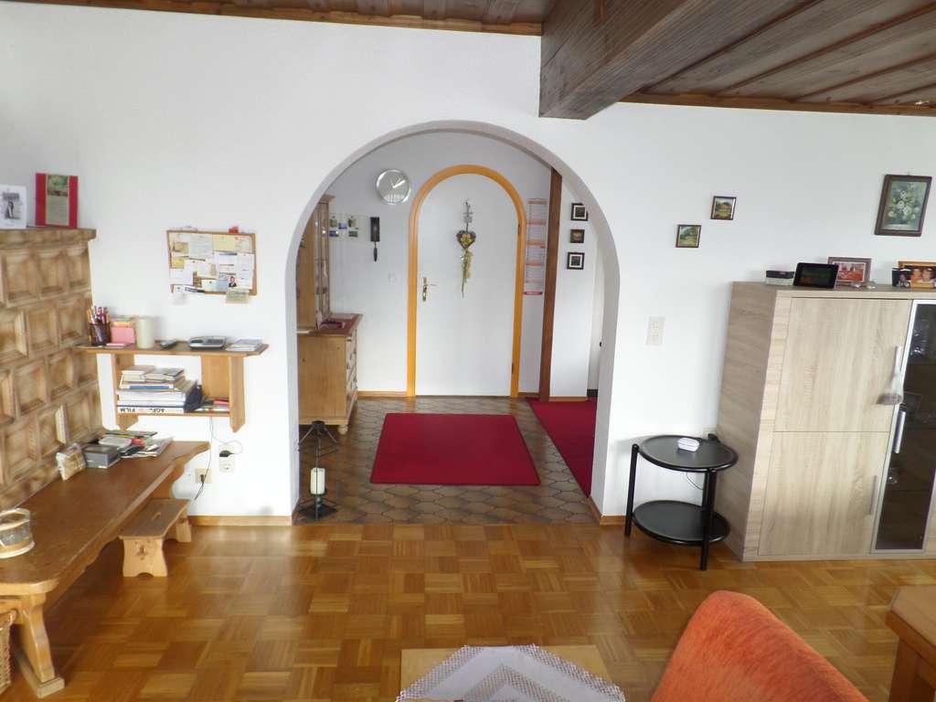 Immobilie in Murnau am Staffelsee - Für Eigennutzer/Kapitalanleger:Gepflegte 3,5 Zimmer-OG-Whg. mit großem S-Balkon in sehr ruhiger Lage - Bild 3