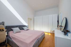Exklusive Loftwohnung mit hohen Decken in ruhiger Innenhoflage nahe der Fuggerei – Die vollständige Adresse der Immobilie erhältst du vom Anbieter., 86152 Jakoberstadt-Süd, Augsburg – Vorschaubild 6