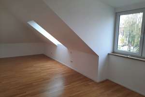 Attraktive 2,5-Zimmer Dachgeschosswohnung in Ingolstadt-Mitte – Haltmayrstraße 6, 85049 Mitte, Ingolstadt – Vorschaubild 5
