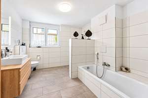 Wohnkomfort auf einer Ebene – 3,5 Zimmer, Terrasse, Aufzug und Energieklasse A+ – 78247 Hilzingen – Vorschaubild 5