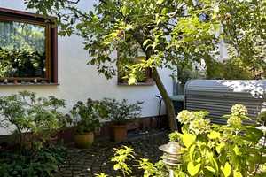 Raumwunder in Frankfurt-Eckenheim:  RMH mit Garten und Stellplatz
