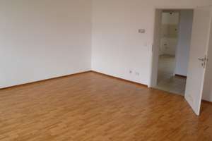 Alltagstaugliche 3 Zimmer in Wiesbaden-Biebrich – Rathausstraße 75, 65203 Biebrich, Wiesbaden – Vorschaubild 2