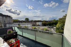 Helle 3-Zimmer-Wohnung mit Balkon & Einbauküche