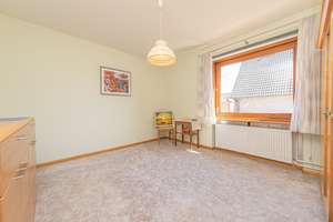 Sterup: Ein Zuhause voller Möglichkeiten – 6 Zimmer, Vollkeller & sonniger Garten – Die vollständige Adresse der Immobilie erhältst du vom Anbieter., 24996 Sterup – Vorschaubild 10