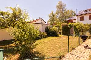 Charmantes Reihenmittelhaus mit Garten, Garage und Blick auf die Achalm – Die vollständige Adresse der Immobilie erhältst du vom Anbieter., 72760 Reutlingen-Mitte, Reutlingen – Vorschaubild 15