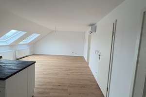 Helle Dachgeschosswohnung im Erstbezug nach neuem Ausbau in Mannheim-Käfertal in Mannheim-Käfertal