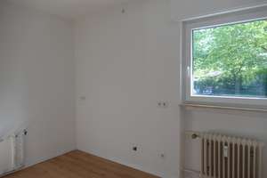 Sofort bezugsfrei: Renovierte 3-Zimmer-Wohnung mit Balkon, Keller und Stellplatz – Oberfeldstr. 1, 76149 Neureut, Karlsruhe – Vorschaubild 6
