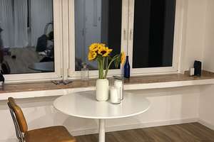 Moderne 75 m² Wohnung mit Loft-Charakter, Blick ins Grüne & Einbauküche – Elisabethstraße 17, 47226 Hochemmerich, Duisburg – Vorschaubild 4
