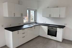 ERSTBEZUG! Sonnige große 3-Zimmer-Wohnung mit gefliestem Balkon und chicer Einbauküche in Kirchheim! – Lavendelweg 8, 85551 Kirchheim bei München – Vorschaubild 10