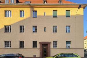 Stilvolle 3-Zimmer Wohnung I Hochparterre I Balkon I Stellplatz I Denkmalschutz I Kernsanierung 2010 – Die vollständige Adresse der Immobilie erhältst du vom Anbieter., 4179 Leutzsch, Leipzig – Vorschaubild 2