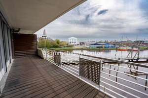 Wohnen am Wasser! Eigentumswohnung im 2. OG mit Balkon, TG-Stellplatz und Bootsanlegeplatz! – Die vollständige Adresse der Immobilie erhältst du vom Anbieter., 26721 Stadtzentrum, Emden – Vorschaubild 2