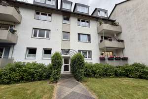 Appartement und KFZ Stellplatz in gepflegtem Haus und guter Lage