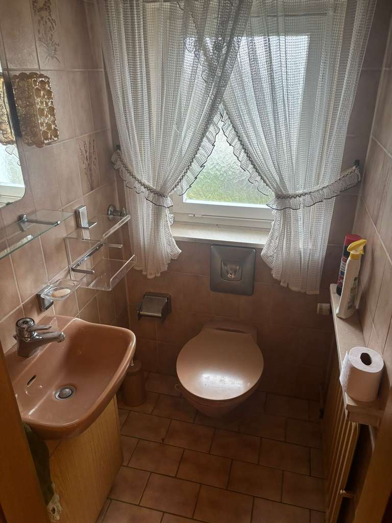 Immobilie in Gütersloh - Charmante Doppelhaushälfte zum Renovieren – ideale Gelegenheit! - Bild 3