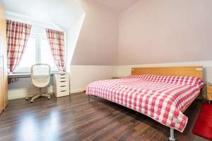 Hochwertige 4 Zimmer Maisonettewohnung mit Tiefgaragenstellplatz ruhiger straßenabgewandter Wohnlage – Die vollständige Adresse der Immobilie erhältst du vom Anbieter., 22397 Wohldorf-Ohlstedt, Hamburg – Vorschaubild 14