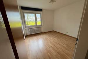 Attraktive 3,5-Zimmer-Wohnung mit Balkon, Klimaanlage & Tiefgarage in Köln-Weiden – Freiburger Str. 23, 50858 Weiden, Köln – Vorschaubild 6