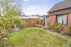 Bremen-Kattenesch: Reihen-Bungalow mit Garage in ruhiger und bevorzugter Wohnlage – Die vollständige Adresse der Immobilie erhältst du vom Anbieter., 28277 Kattenesch, Bremen – Vorschaubild 4