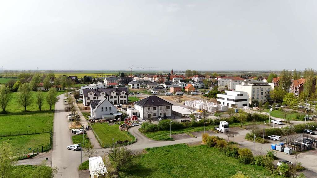 Immobilie in Kabelsketal - Attraktives ETW-Paket nahe Leipzig – 5 % Rendite, Vollausstattung, Balkone, Aufzug, Stellplätze - Bild 0