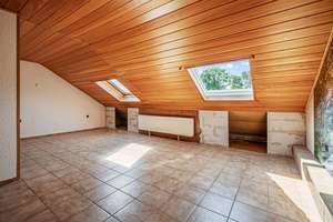 Ein bewährtes Familien-Domizil
5- bis 6-Zimmer-Reihenhaus mit Keller & Garage – Die vollständige Adresse der Immobilie erhältst du vom Anbieter., 55127 Lerchenberg, Mainz – Vorschaubild 11
