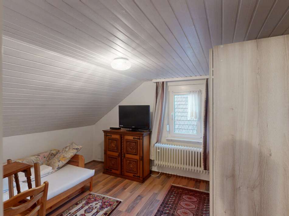 Schlafzimmer 2 DG