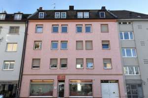 Solides Anlageobjekt: Mehrfamilienhaus mit 11 Wohneinheiten & Gewerbeeinheit