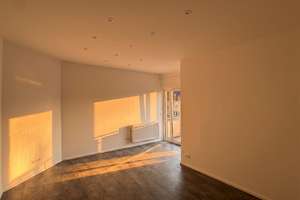 PROVISONSFREI! Sofort verfügbar! 2-Zimmer-Wohnung in Nippes!