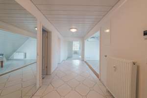 Exklusive 3 ½-Zimmer-Dachgeschosswohnung in Heilbronner Toplage – Die vollständige Adresse der Immobilie erhältst du vom Anbieter., 74074 Heilbronn, Heilbronn – Vorschaubild 8