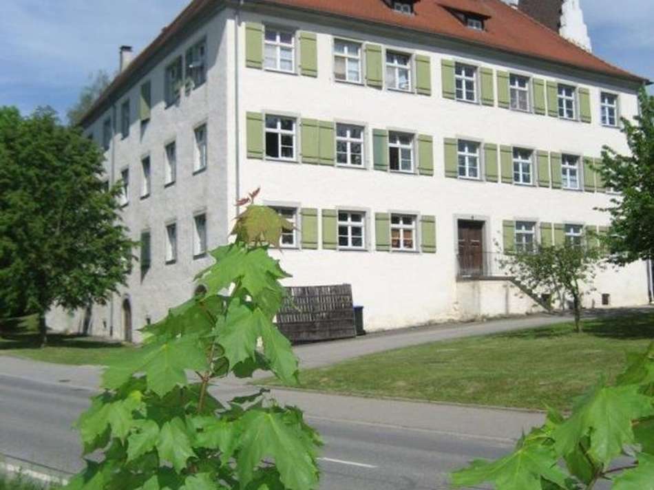 Hausansicht Schloß Hirschlatt