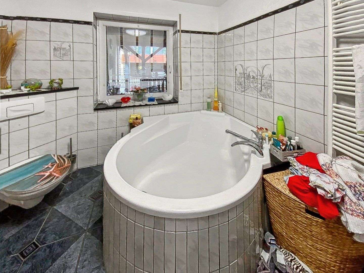 Immobilie in Schwarzheide - Modernes Einfamilienhaus mit 8 Zimmern in Schwarzheide - Bild 4