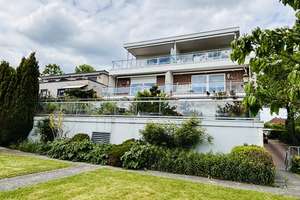 Lichtdurchflutete Wohnung mit Tiefgaragenstellplatz und Südbalkon – Die vollständige Adresse der Immobilie erhältst du vom Anbieter., 23570 Travemünde, Lübeck – Vorschaubild 2
