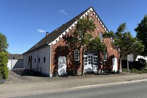 Raumwunder
Historisches Bauernhaus mit bis zu 3 Wohneinheiten,Wärmepumpe,Garage und überdachtem Poo – Die vollständige Adresse der Immobilie erhältst du vom Anbieter., 28777 Rekum, Bremen – Vorschaubild 1