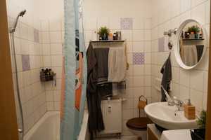 Mitten auf dem KASSBERG: gemütliche 2-Zimmer-Wohnung mit Balkon und EBK – Chemnitz – Vorschaubild 7