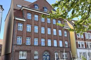 TOP gepflegtes Gründerzeithaus in beliebter und ruhiger Lage in H-Limmer