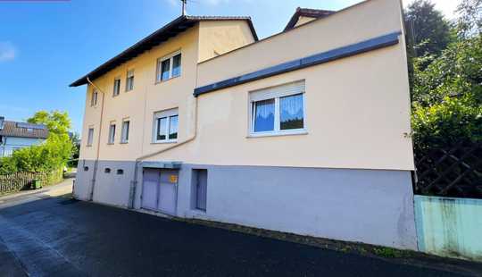 Bild von Älteres 1 bis 2 Familienhaus auf riesigem Grundstück in idyllischer Lage
