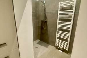 Top sanierter Altbau -schickes Appartement mit 2 Zimmern in zentraler, beliebter Lage von Wiesbaden – Die vollständige Adresse der Immobilie erhältst du vom Anbieter., 65191 Mitte, Wiesbaden – Vorschaubild 6