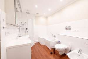 Maisonette-Wohnung mit ca. 170 m², Balkon und zwei Tiefgaragenstellplätzen in Hamburg-Meiendorf – Die vollständige Adresse der Immobilie erhältst du vom Anbieter., 22145 Rahlstedt, Hamburg – Vorschaubild 16