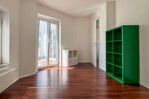 Moderne, frische 3-Zimmer DG Wohnung am Triftbach in Bad Aibling! – Die vollständige Adresse der Immobilie erhältst du vom Anbieter., 83043 Bad Aibling – Vorschaubild 4