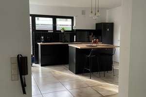 Lichtdurchflutete  120qm-Wohnung mit Garten & Pool in Königswinter – Die vollständige Adresse der Immobilie erhältst du vom Anbieter., 53639 Königswinter – Vorschaubild 4