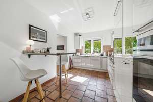 Großzügiges Einfamilienhaus in ruhiger Lichterfelder Lage mit Kamin, Garten, Garage und Vollkeller – Hasselfelder Weg 37, 12209 Lichterfelde, Berlin – Vorschaubild 8