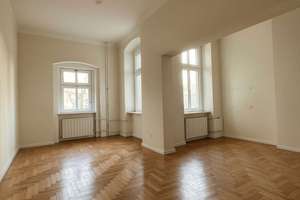 Berliner Altbauflair trifft Großzügigkeit – 3,5 Zimmer in Kreuzberg